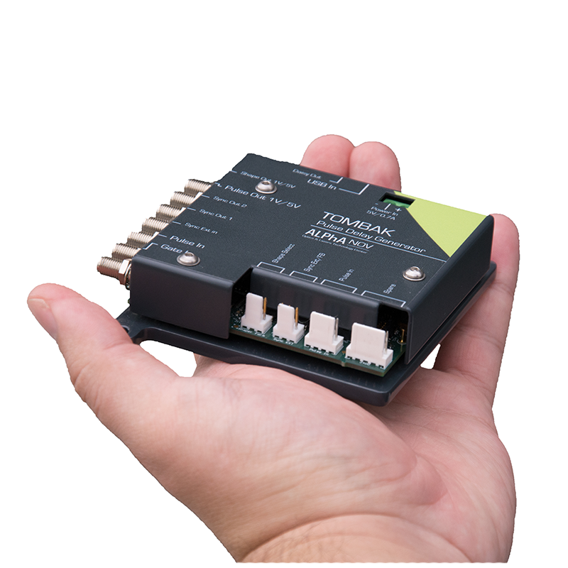 Ultrafast laser pulse picker digital synchronization digital delay pulse generator